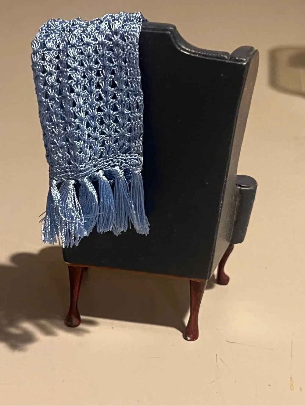 ✨ Vintage Miniature Armchair – Collectible Dollhouse Chair ✨
